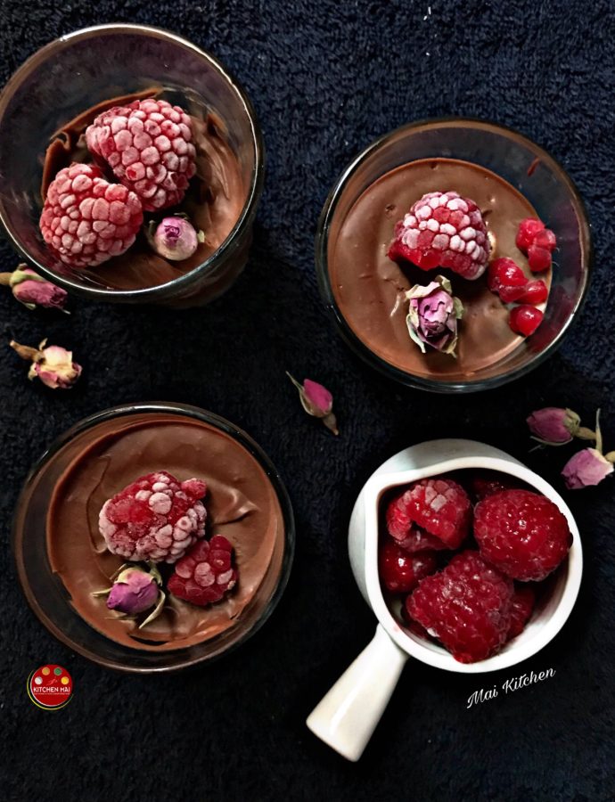 Eggless dark chocolate mousse with rum