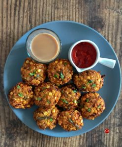"Easy and quick dal vada recipe - www.kitchenmai.com"