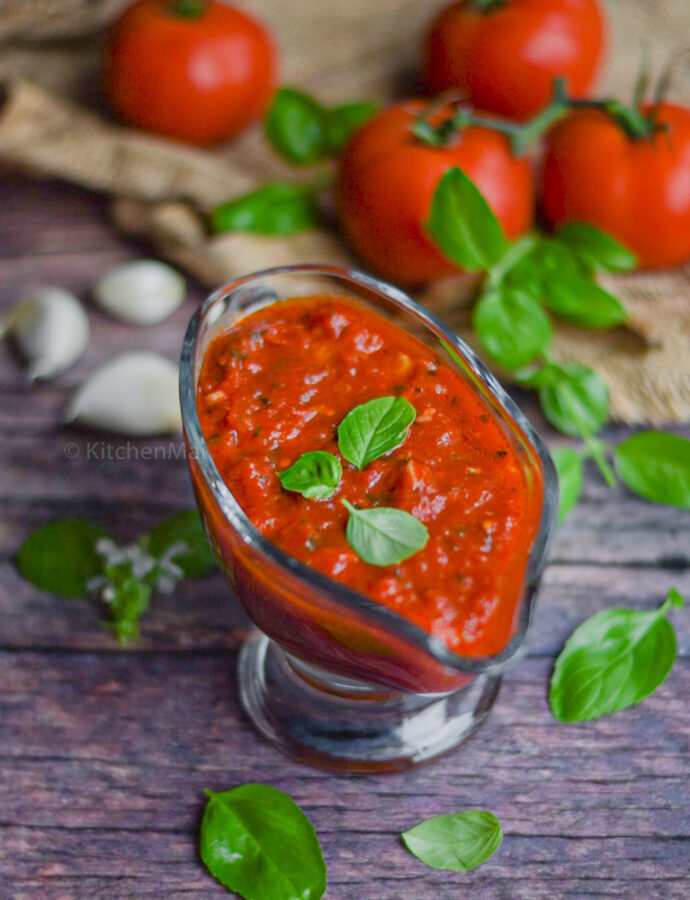 Tomato sauce for pizza and pasta