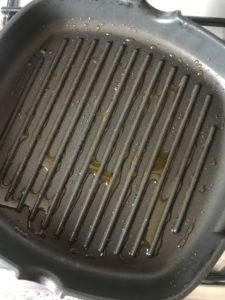 "Garlic and lemon pan grilled chicken - www.kitchen.com"