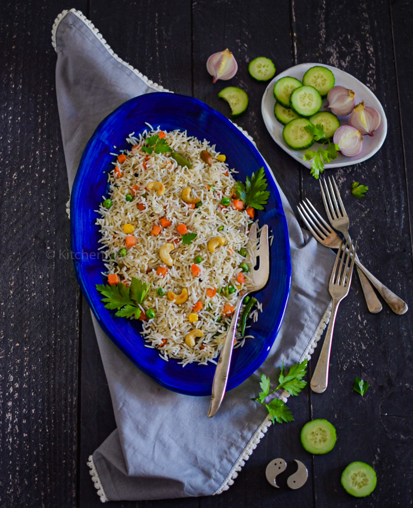 Bengali Vegetable Fried Rice Kitchen Mai Bengali chirer pulao recipe is a twist to the poha variations that you find in other states of india. bengali vegetable fried rice kitchen mai