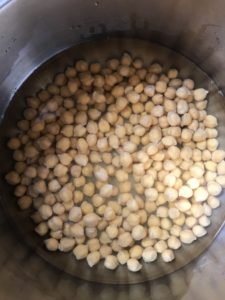 "Easy chana (chhole) masala - www.kitchenmai.com"