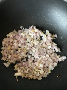"Baked chicken keema samosa - www.kitchenmai.com"