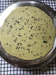 "Avocado paratha (flatbread) - www.kitchenmai.com"