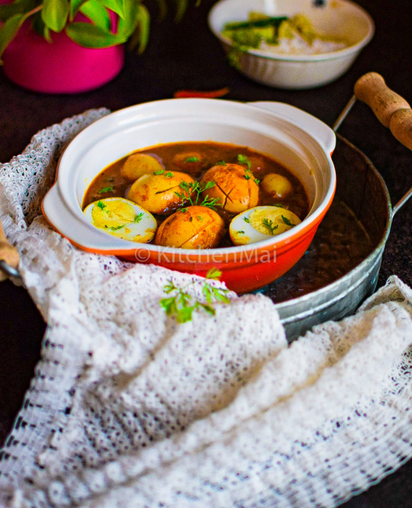 "Potatoes and capsicum egg curry - www.kitchenmai.com"