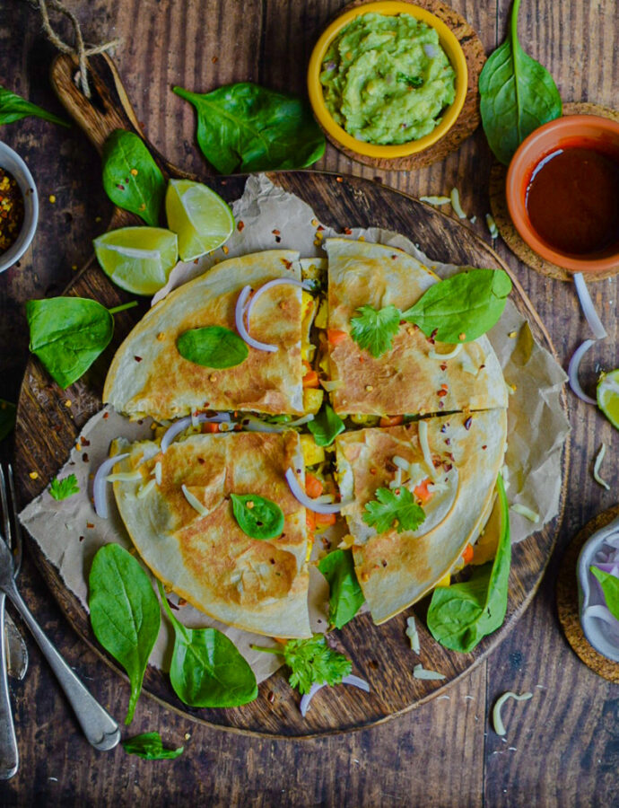 Spicy vegetable quesadilla with paneer