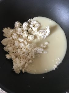"kalakand with condensed milk - www.kitchenmai.com"