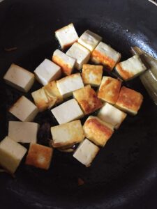 "paneer butter masala - www.kitchenmai.com"