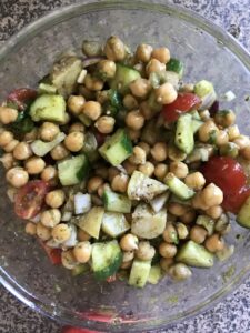 "chole chaat Indian chickpea salad - www.kitchenmai.com"