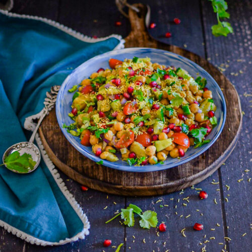 "chole chaat Indian chickpea salad - www.kitchenmai.com"
