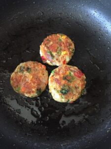 "paneer kebab with vegetables - www.kitchenmai.com"