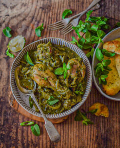"pudina chicken (mint flavoured chicken curry) - www.kitchenmai.com")