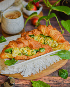 "Croissant egg sandwich - www.kitchenmai.com"
